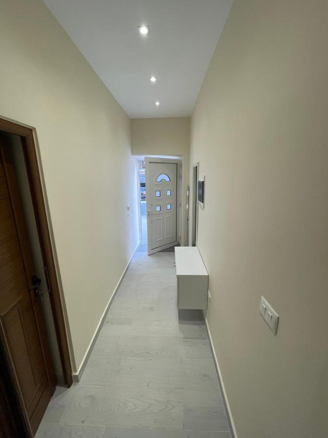 Little Cozy Apartment 4 Sarandë エクステリア 写真