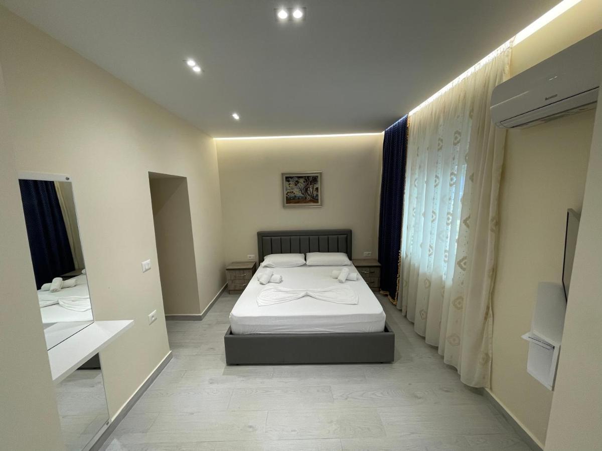 Little Cozy Apartment 4 Sarandë エクステリア 写真
